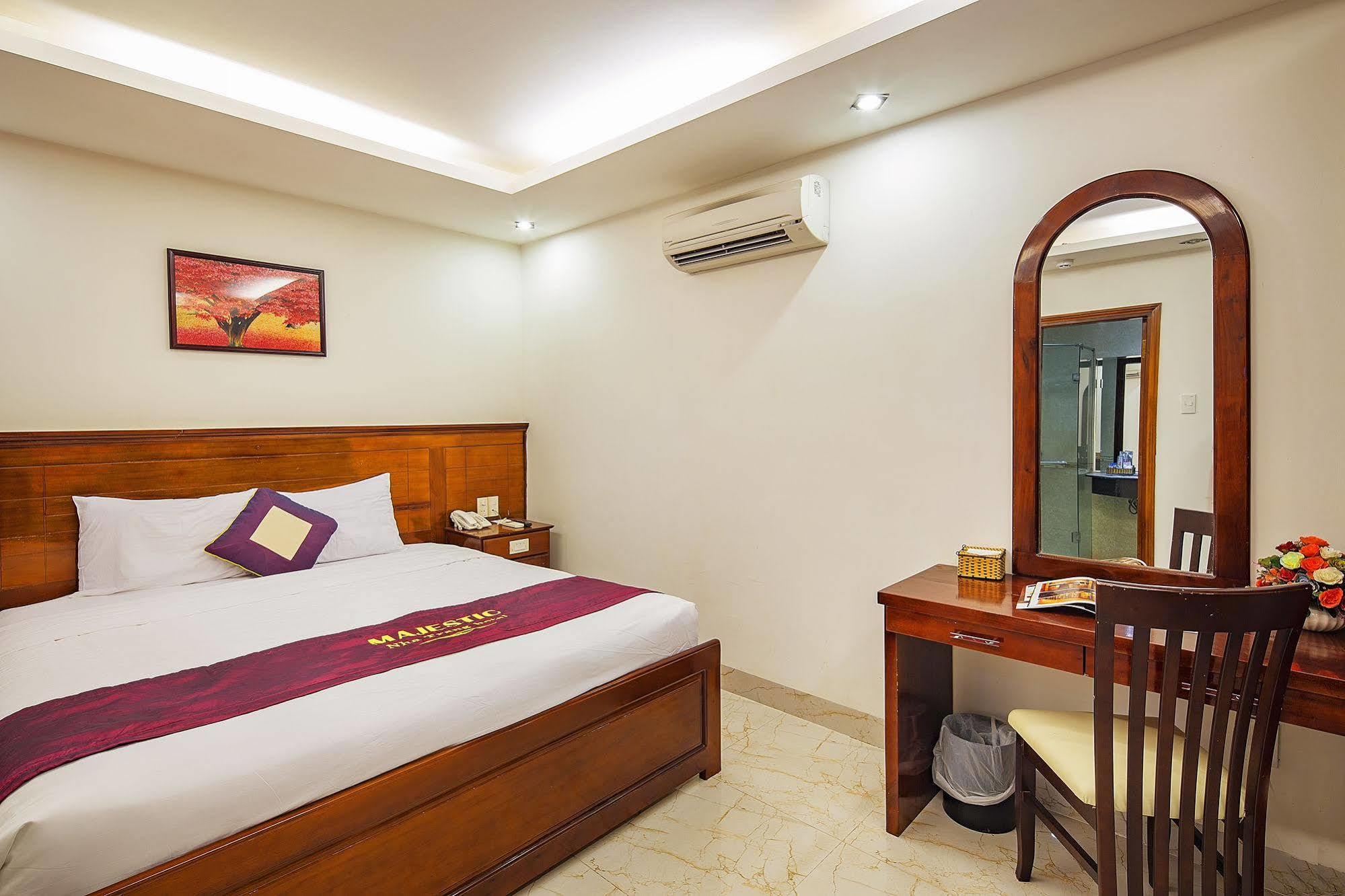 Majestic Nha Trang Hotel Екстер'єр фото